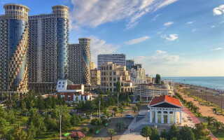 Батуми в августе: закат высокого сезона в Аджарии