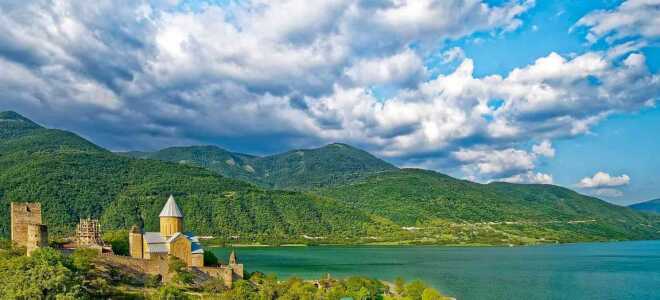 Грузия в июне: тепло на море, тепло на сердце