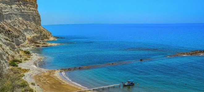 Кипр в апреле: отпуск на цветущем острове