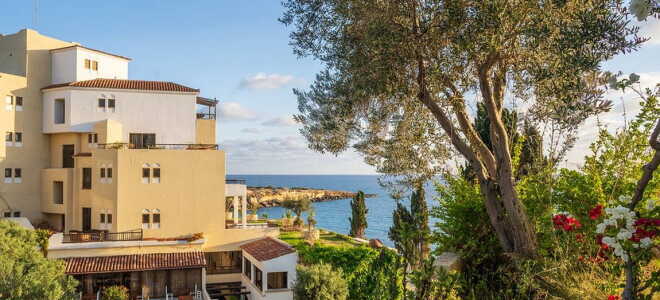 Пафос в июле: добро пожаловать на море!