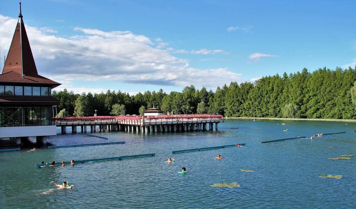 Экскурсионный отдых на Балатоне в июле: Озеро Хевиз