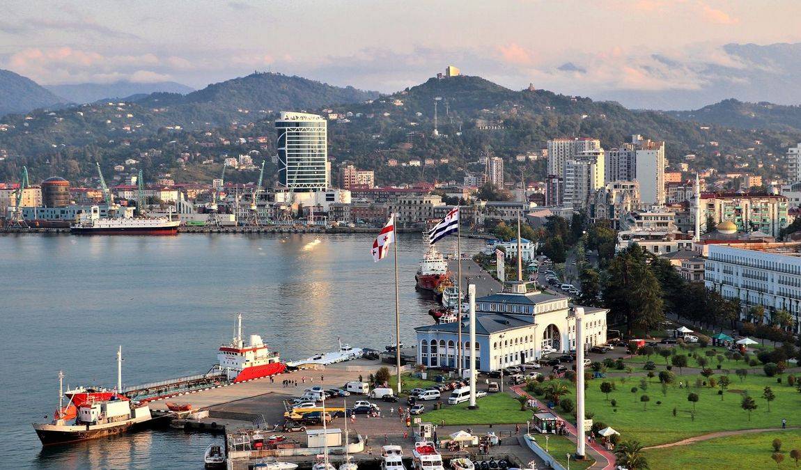 Батуми в октябре: отдых и погода в Батуми (Грузия)