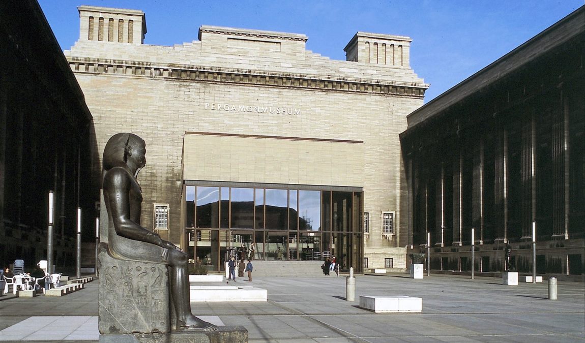 Экскурсионный отдых в июне в Берлине: Пергамский музей