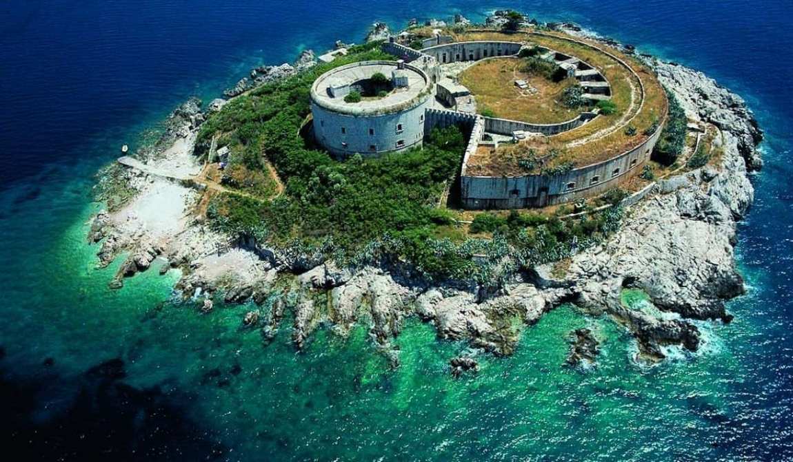 черногория в мае: ода весенней свежести фото 7