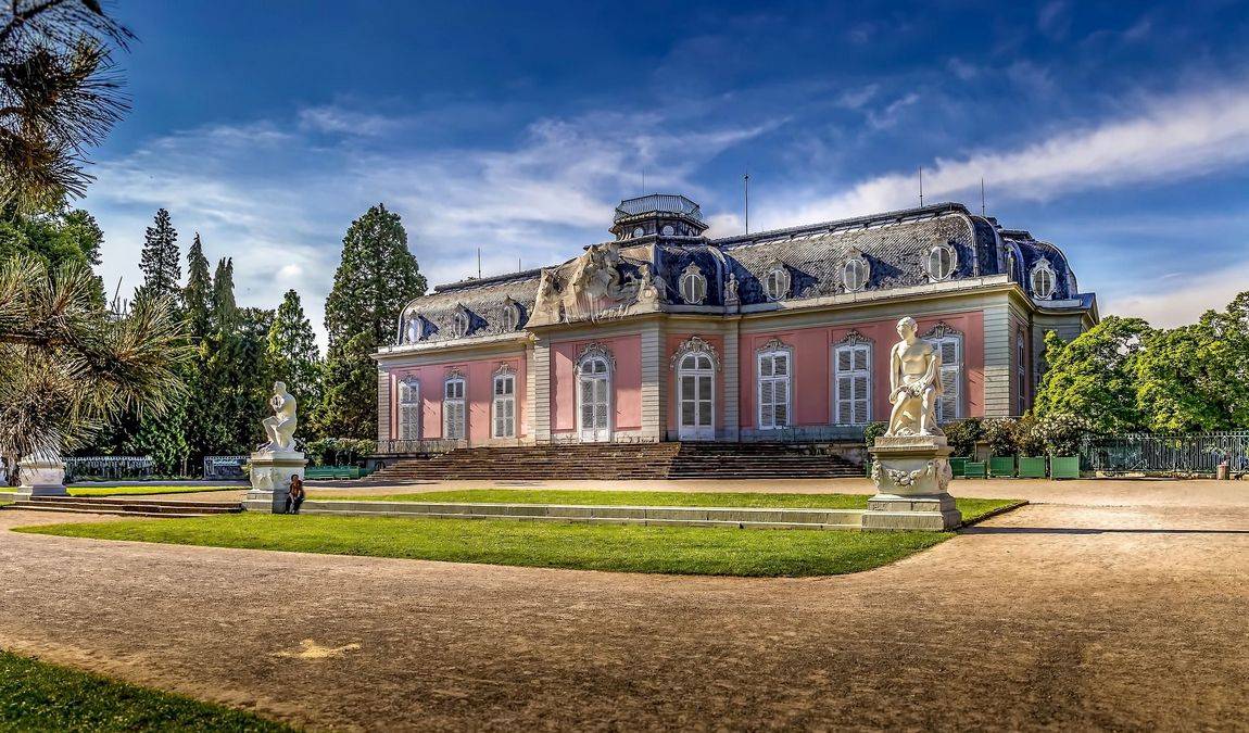 Экскурсионный отдых в Дюссельдорфе: Дворец Бенрат